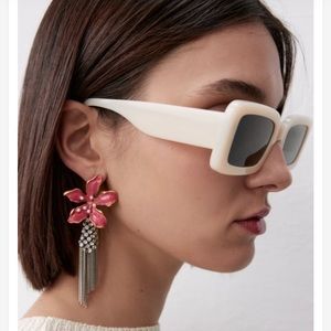 ZARA SPARKLY FLORAL EARRINGS